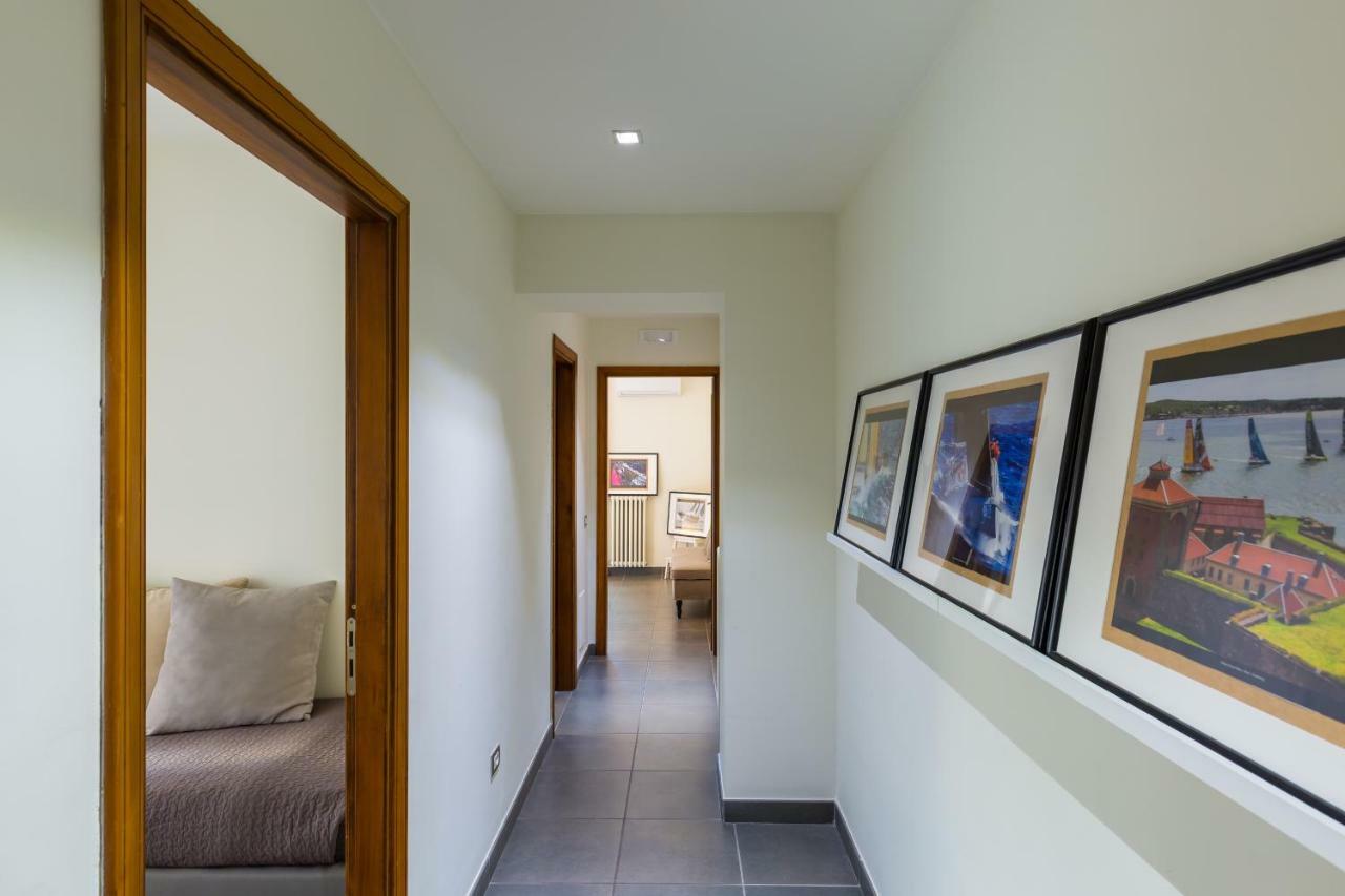 Starhost - Casa Del Capitano Apartment Salerno Luaran gambar