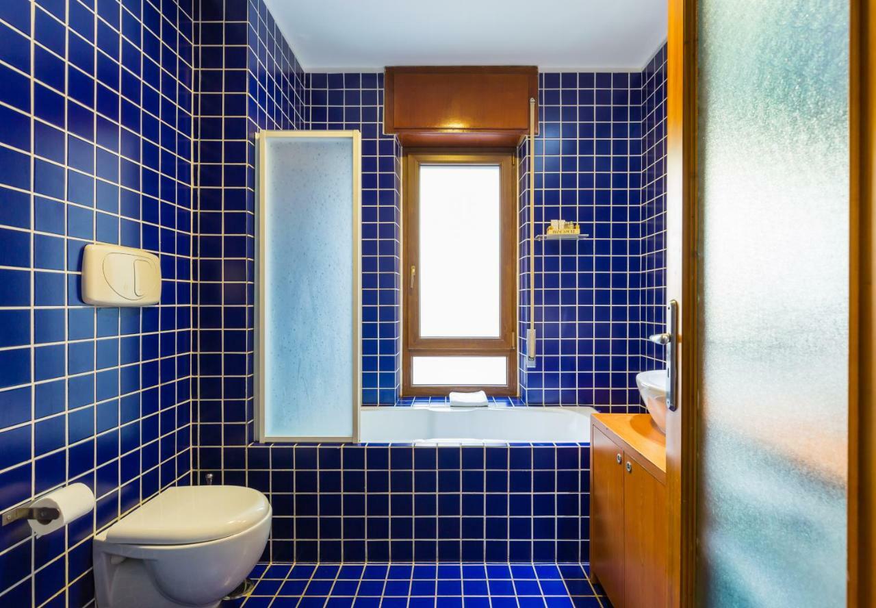 Starhost - Casa Del Capitano Apartment Salerno Luaran gambar
